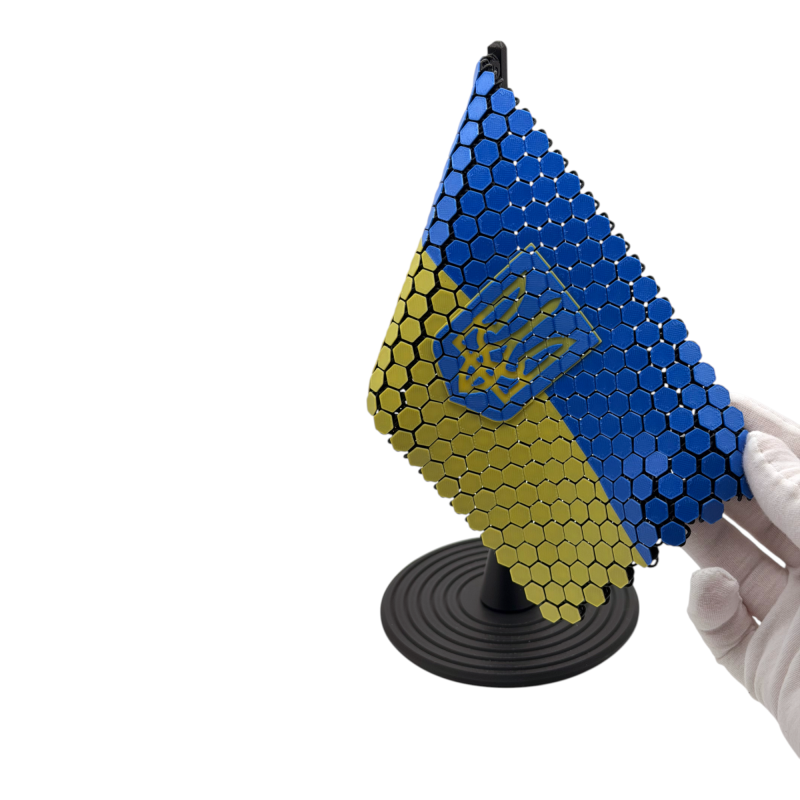 Настольный флаг Украины с гербом (Тризубом) на подставке 210х125 мм