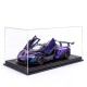 Модель автомобиля McLaren P1 1:24 со звуком, подсветкой и функциональными деталями на пьедестале
