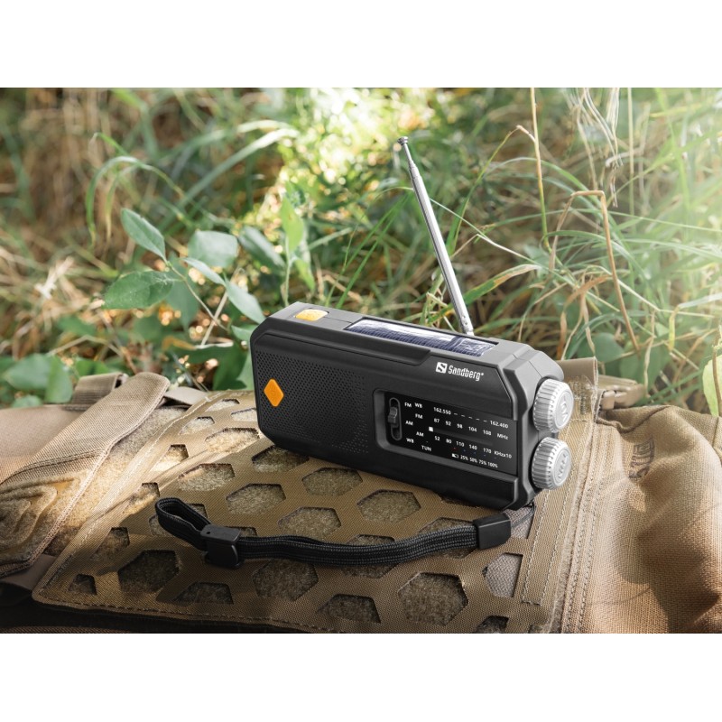 Радіо приймач FM/AM Survivor Radio All-in-1 2000, solar charger, powerbank, Flashlight, Sandberg