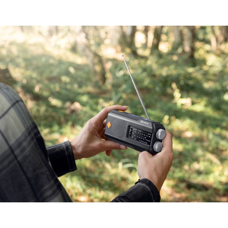 Радіо приймач FM/AM Survivor Radio All-in-1 2000, solar charger, powerbank, Flashlight, Sandberg