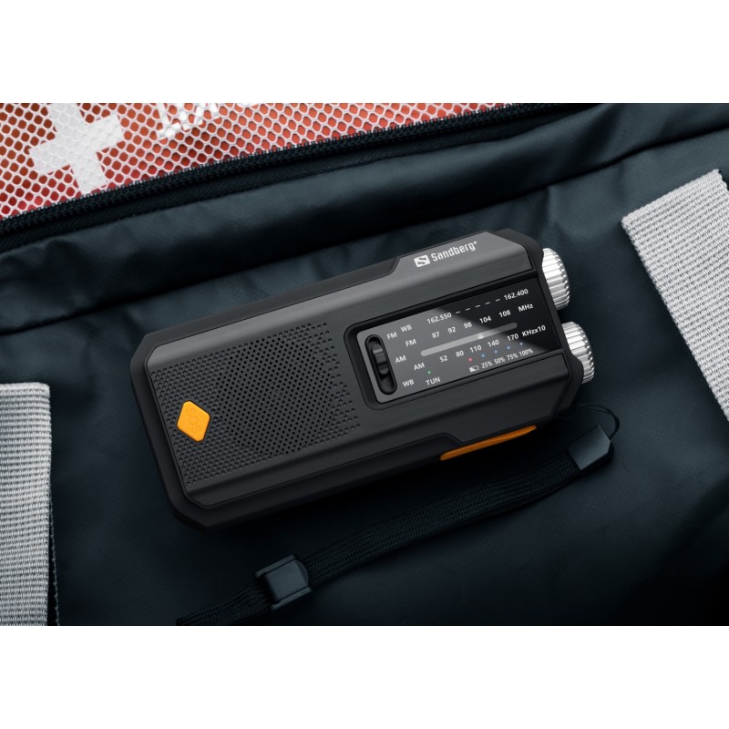 Радіо приймач FM/AM Survivor Radio All-in-1 2000, solar charger, powerbank, Flashlight, Sandberg